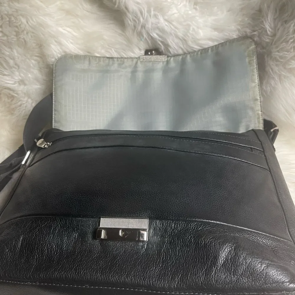 Black Leather Messenger Bag - Men